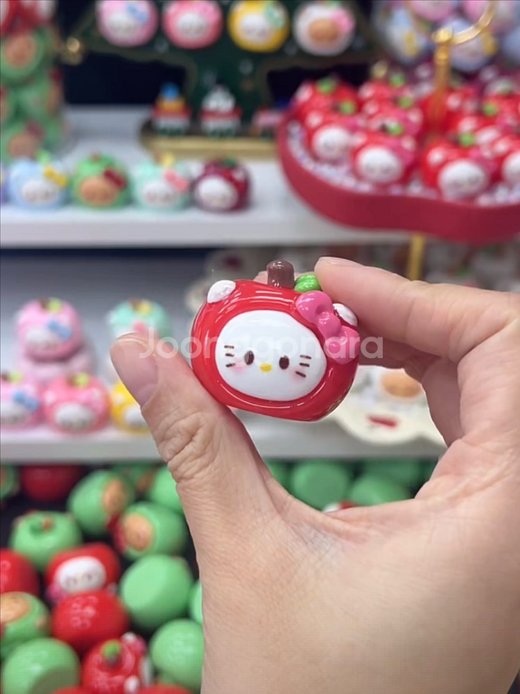 수지 제작 피규어 헬로키티 사과 애플 크리스마스 오브제--6