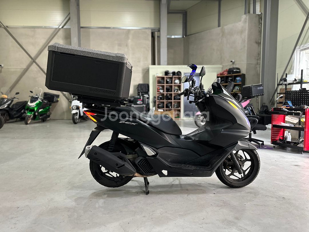 혼다 22년식 Pcx125 6만Km 깔끔한 차량 판매합니다.--4