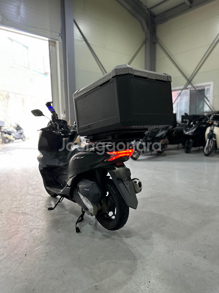 혼다 22년식 Pcx125 6만Km 깔끔한 차량 판매합니다.--5