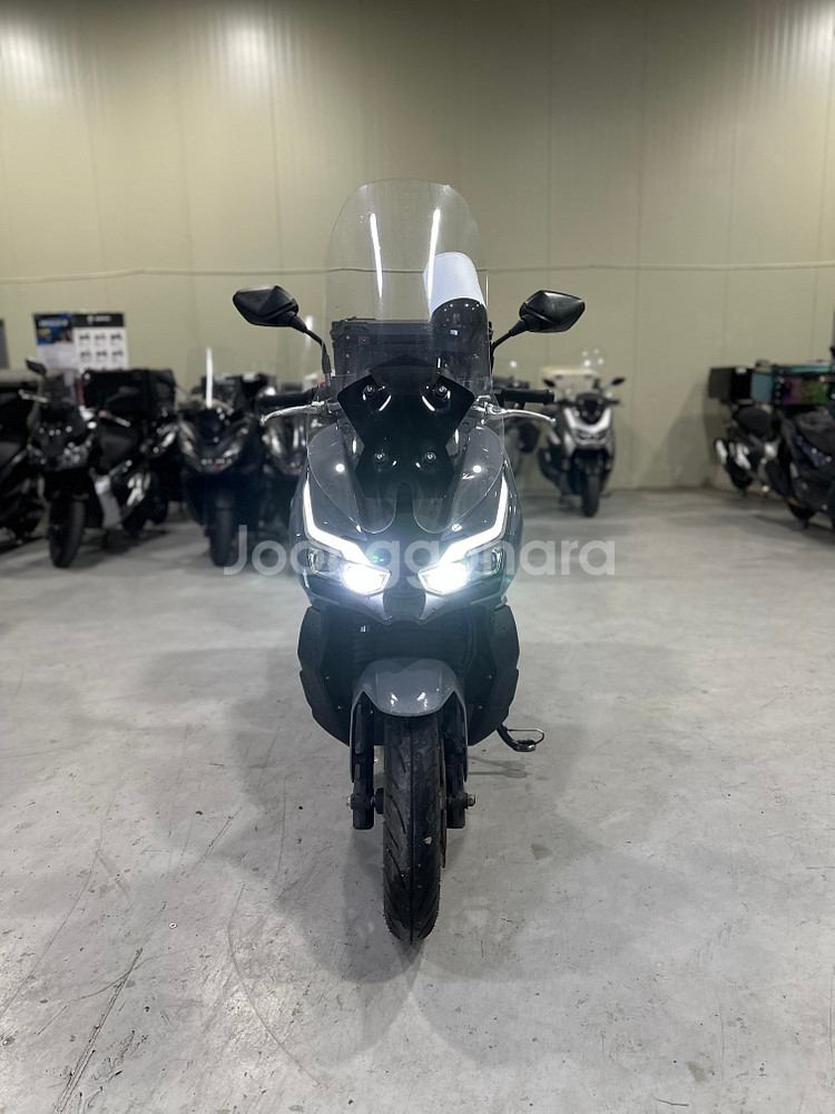 25년식 KR모터스 Kwin125 앞뒤블박내장형 2만Km 판매합니다.--2