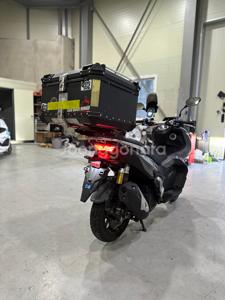 25년식 KR모터스 Kwin125 앞뒤블박내장형 2만Km 판매합니다.--6