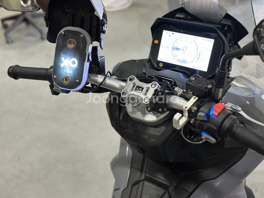 25년식 KR모터스 Kwin125 앞뒤블박내장형 2만Km 판매합니다.--8