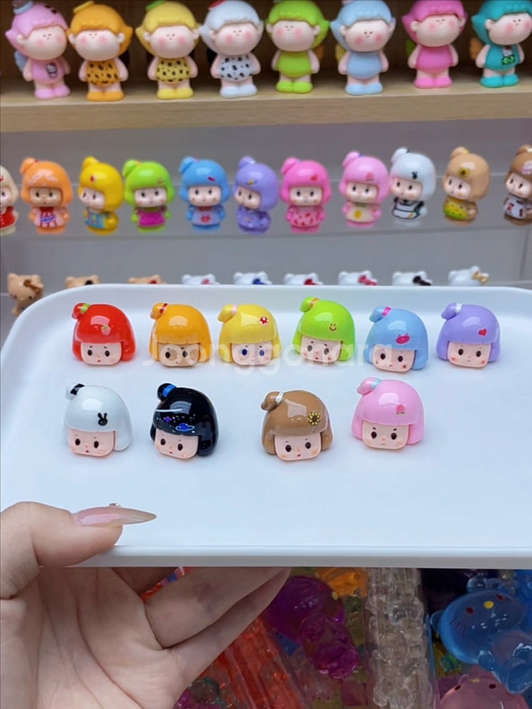 수지 제작 피규어 야광 전신 어린시절 미니어처 오브제--1