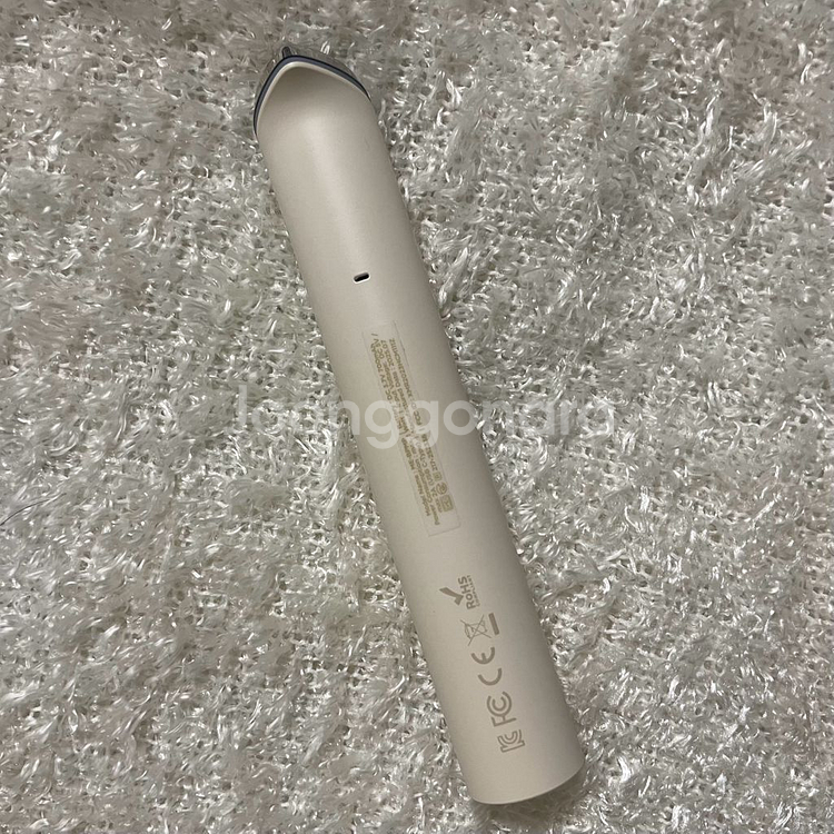 메디큐브 에이지알 부스터프로 미니플러스 (베이지 색상)--1