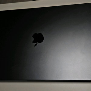 맥북프로 16 m3 max 32gb 1tb 블랙 영문자판 팝니다