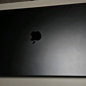 맥북프로 16 m3 max 32gb 1tb 블랙 영문자판 팝니다