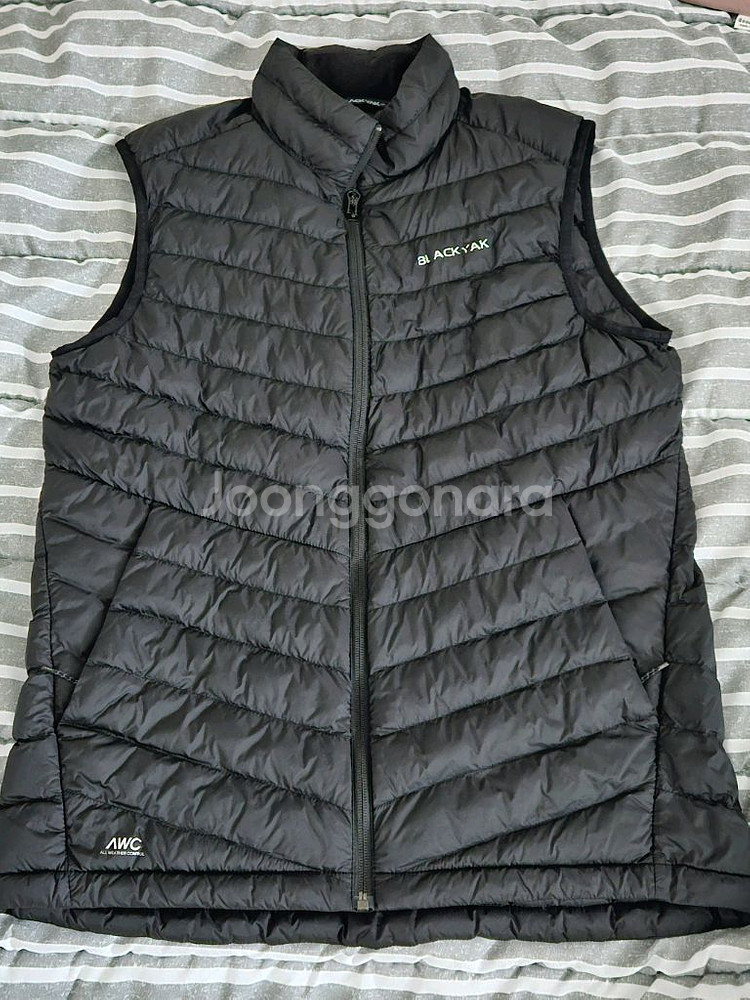 블랙야크 패딩조끼 L--0
