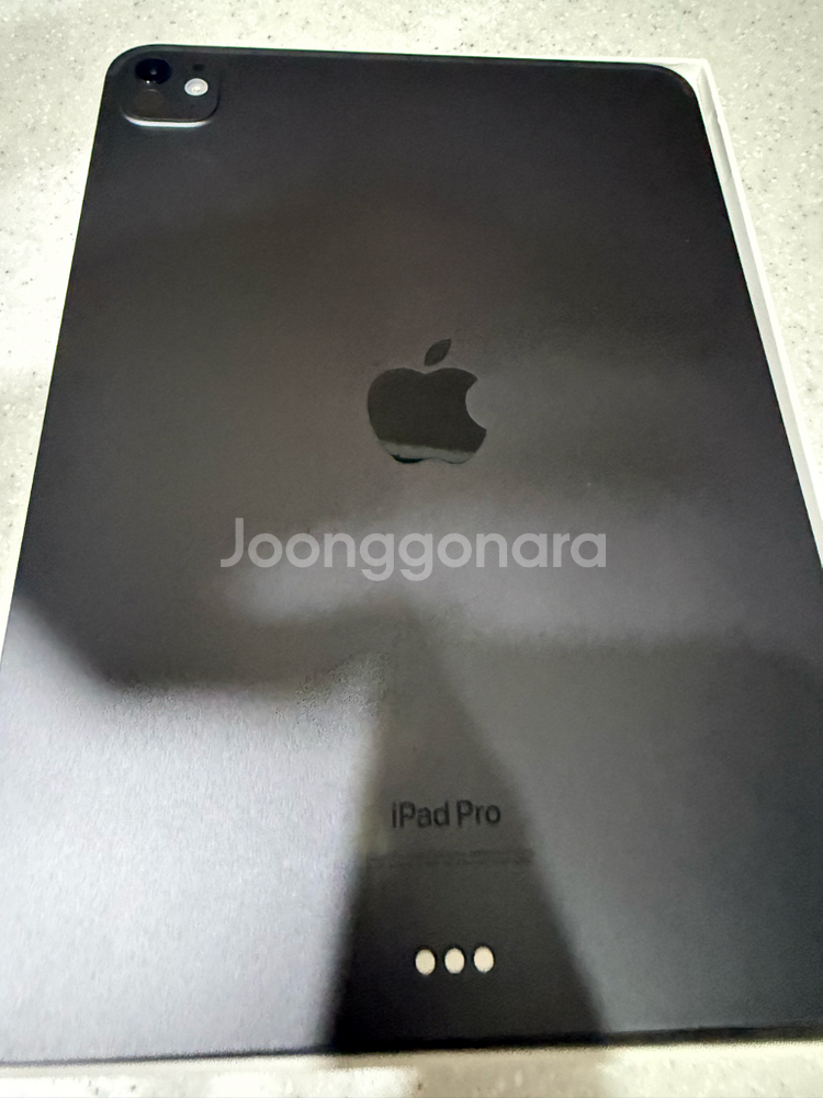 아이패드프로m4 11 1tb wifi 스탠다드 글라스 블랙 판매합니다--0