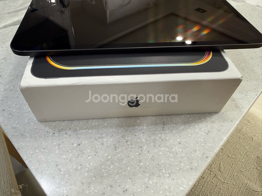 아이패드프로m4 11 1tb wifi 스탠다드 글라스 블랙 판매합니다--4