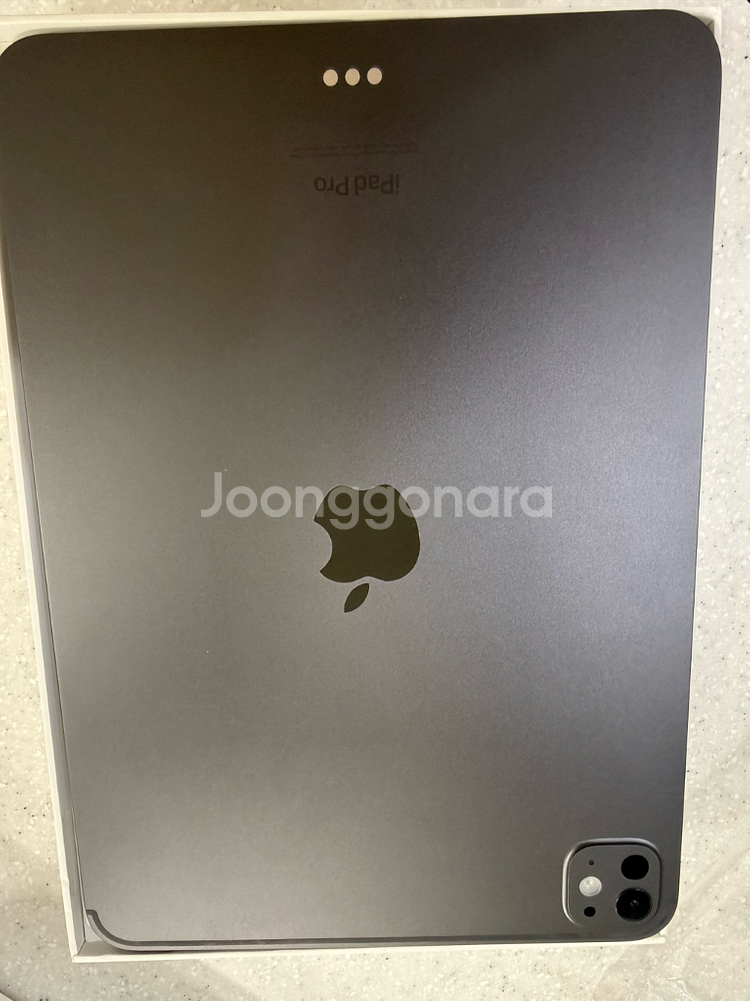 아이패드프로m4 11 1tb wifi 스탠다드 글라스 블랙 판매합니다--2
