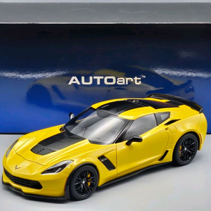 1:18 쉐보레 콜벳 Z06 쿠페 (C7, 오토아트)