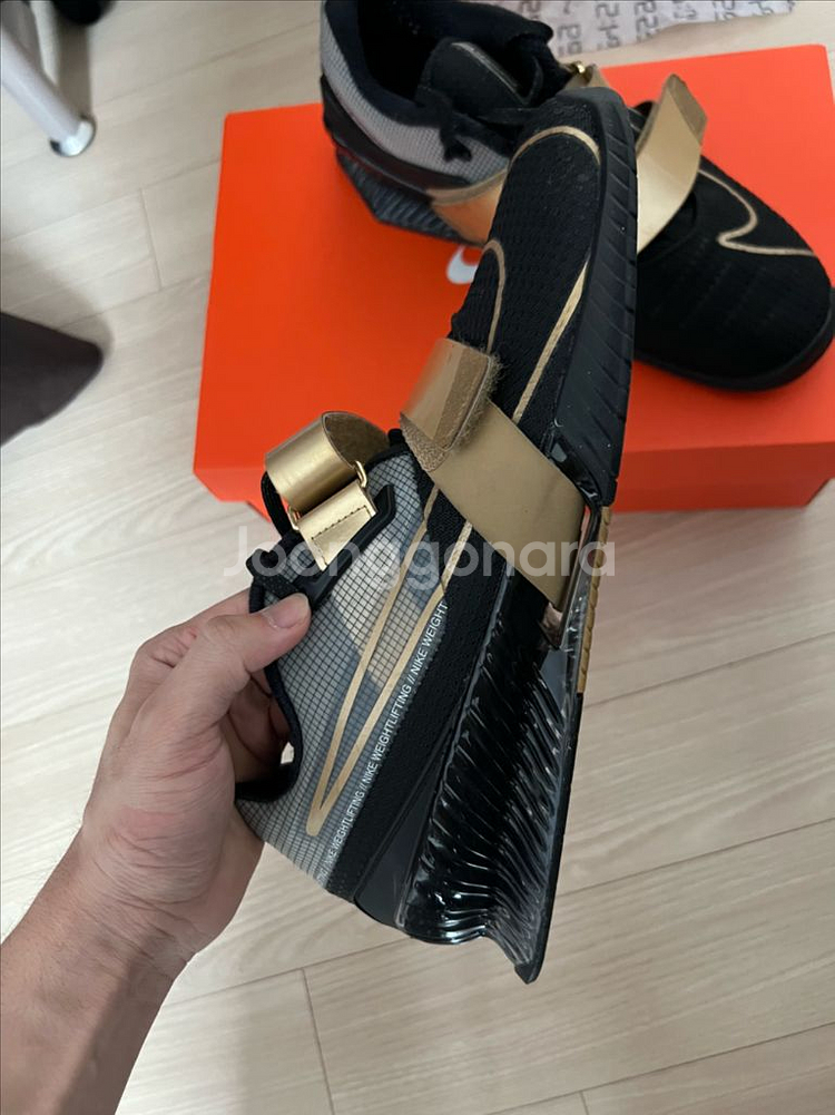 나이키 로말레오4 역도화 블랙/골드 275--2