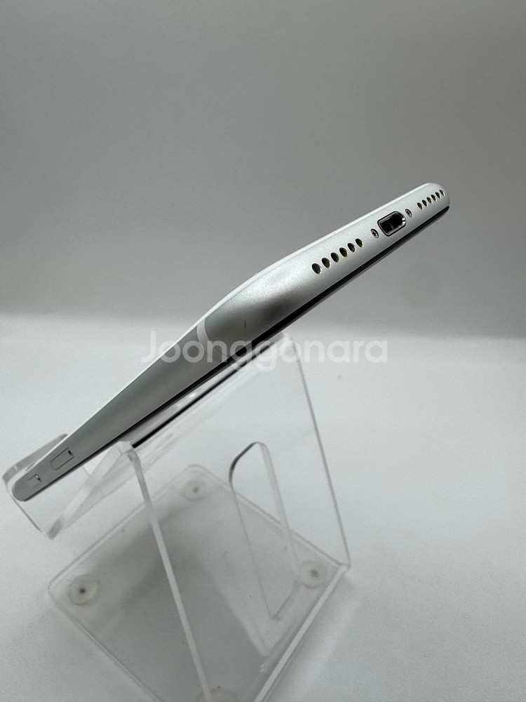 ◆특가◆ 아이폰SE2 128GB 효율84%화이트 20만--5