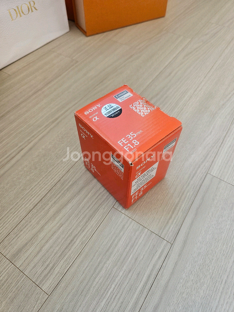 소니 풀프레임 FE 35mm F1.8 단렌즈--0