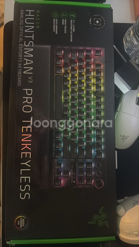 레이저 헌츠맨 v3 프로 TKL 게이밍 키보드--1