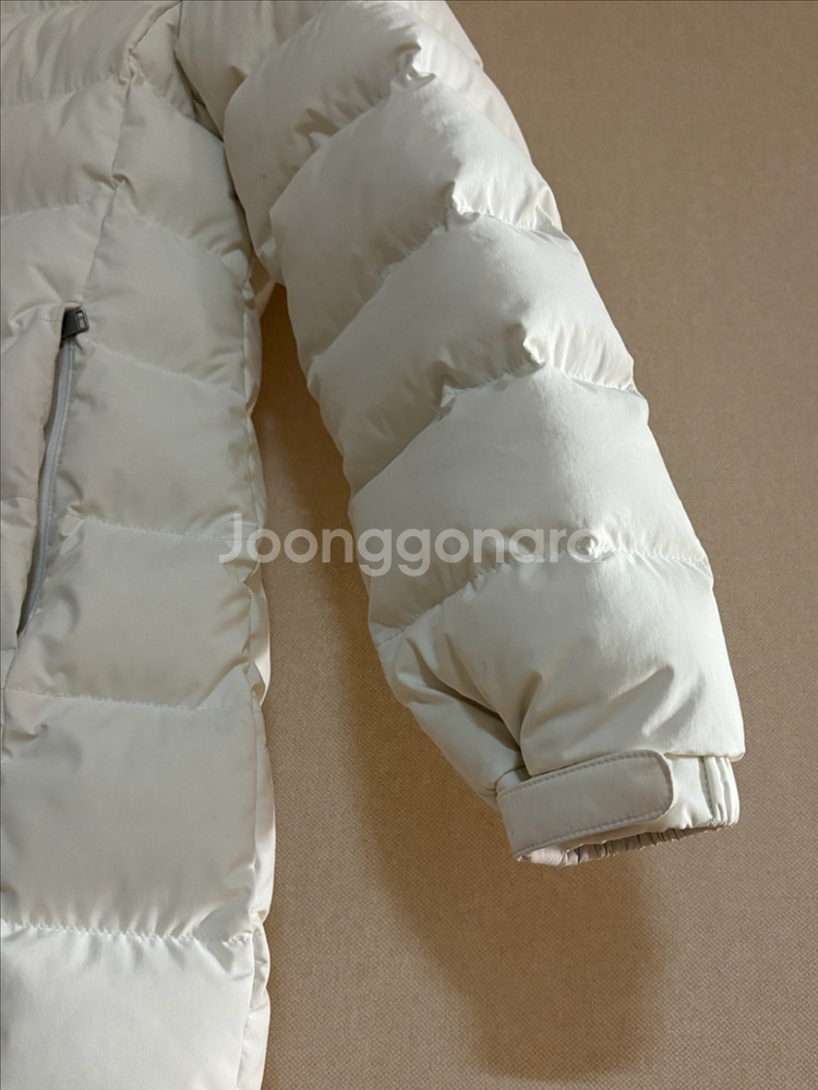 여성 네파 구스다운 거위털 롱패딩점퍼 95 착샷--5
