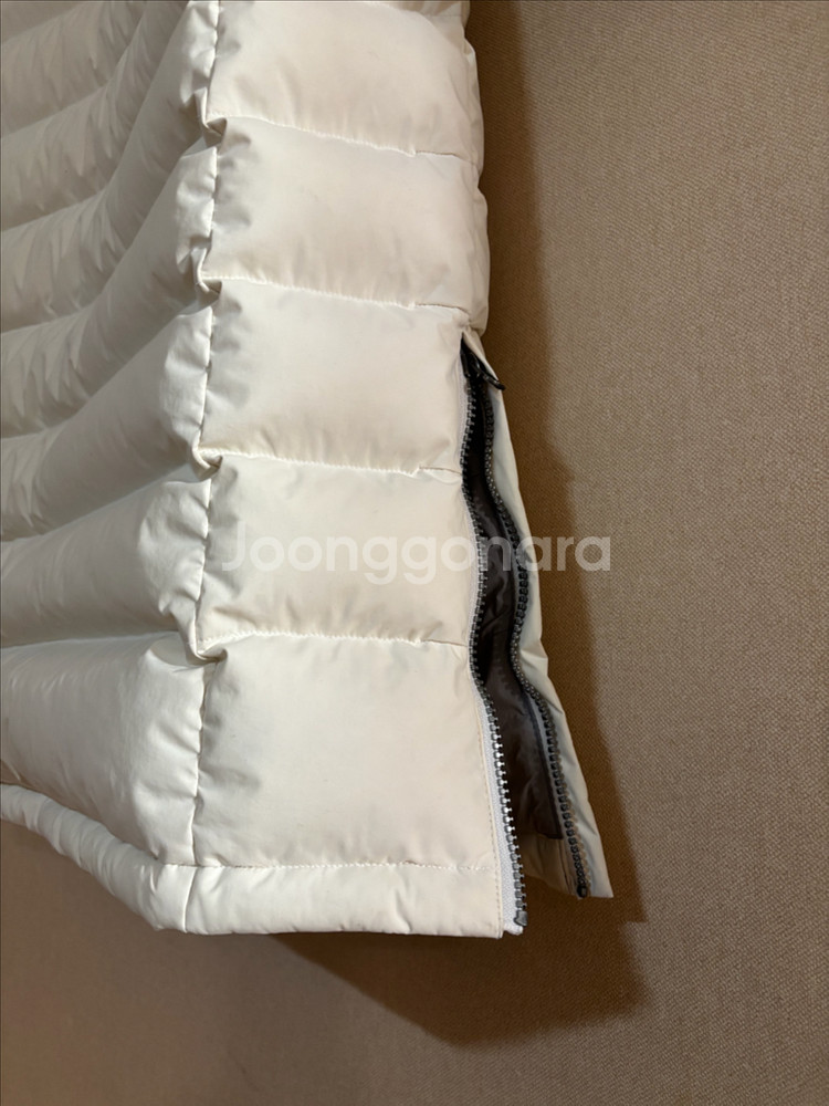 여성 네파 구스다운 거위털 롱패딩점퍼 95 착샷--6