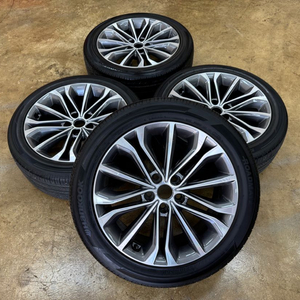 제네시스dh 18인치 순정휠타이어 팝니다