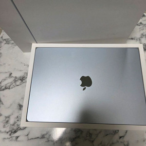 맥북에어 m4 15인치 16기가 512 박스풀
