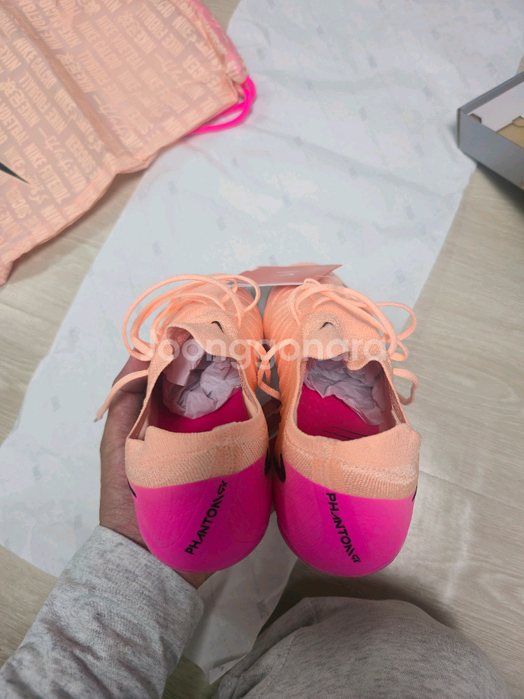 나이키 축구화 팬텀 GX 2 엘리트 FG 새상품 285--2