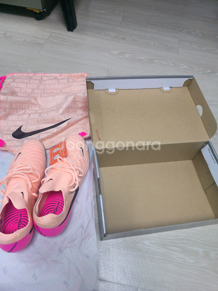 나이키 축구화 팬텀 GX 2 엘리트 FG 새상품 285--0