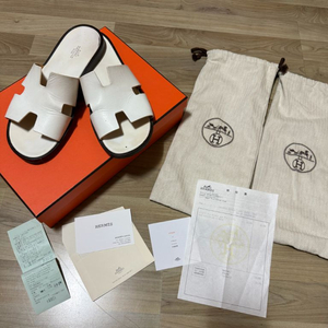 에르메스 이즈미르 42사이즈(270)