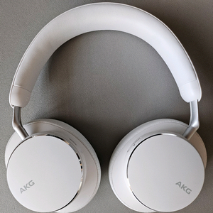 AKG N9 화이트 헤드폰 풀박스