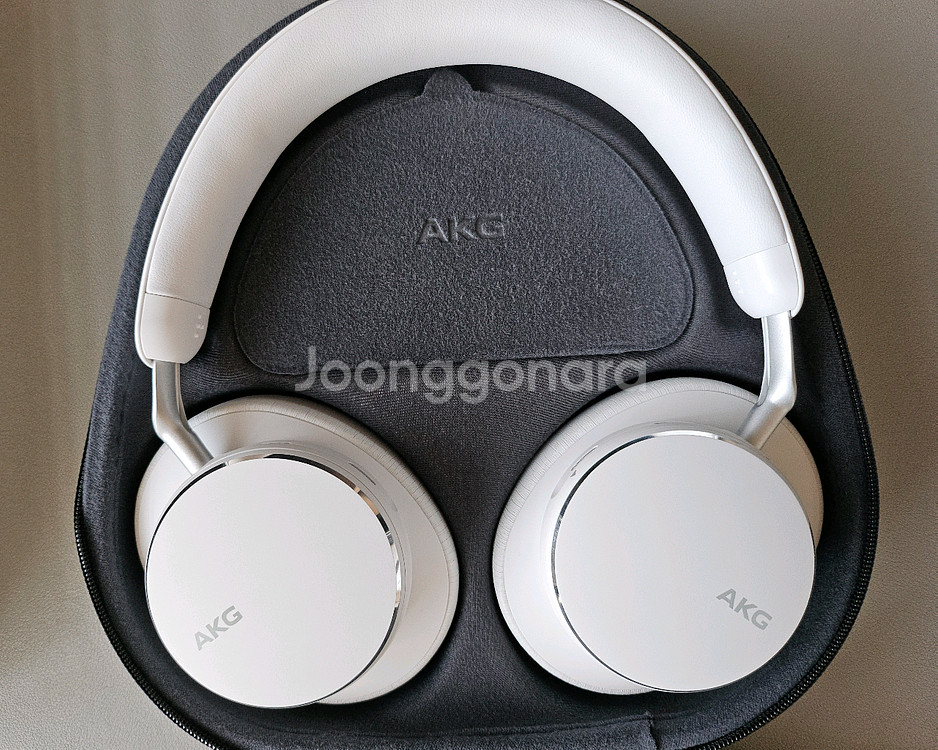 AKG N9 화이트 헤드폰 풀박스--5