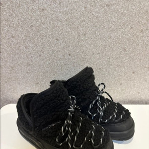 뉴발란스 퍼플리 털슬리퍼 230