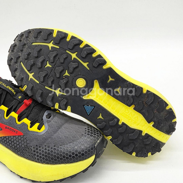 브룩스 칼데라6 회/형 (255 D)--2