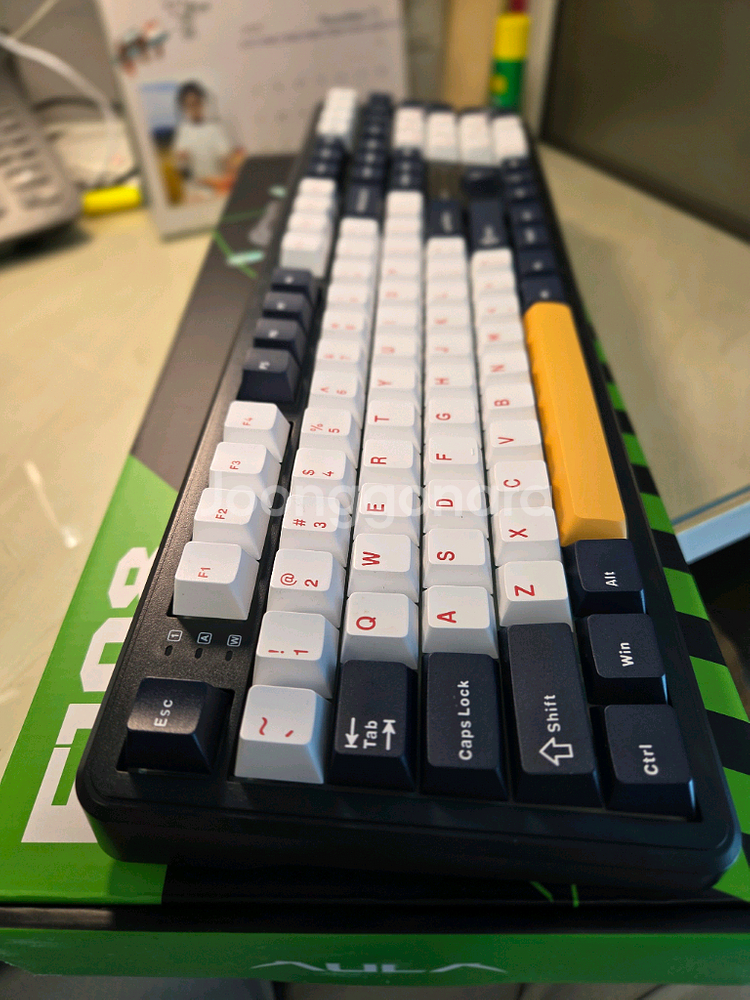 독거미 AULA F108 기계식 키보드 풍령축--2