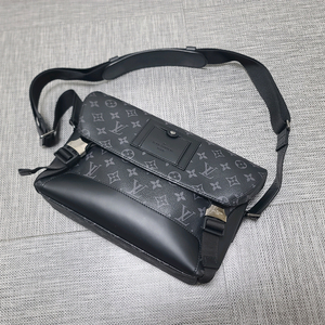 루이비통 보야제 메신저백 pm 크로스백 바디백 바이커백