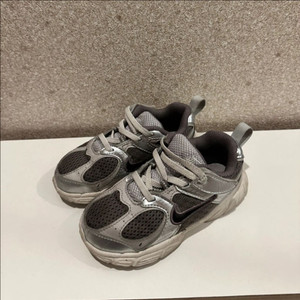 나이키 키즈 러닝화 v5 160