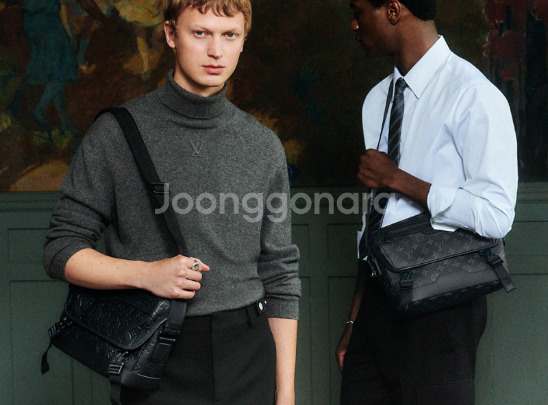 루이비통 보야제 메신저백 pm 크로스백 바디백 바이커백--7