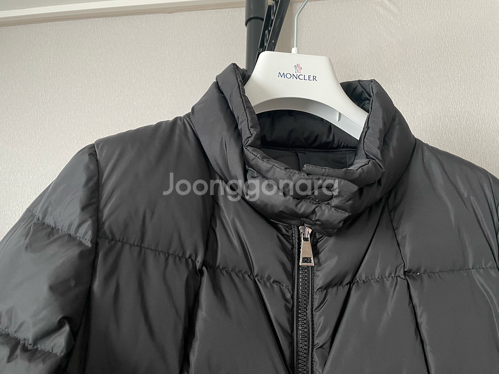 몽클레어 여성 블랙 롱패딩--1