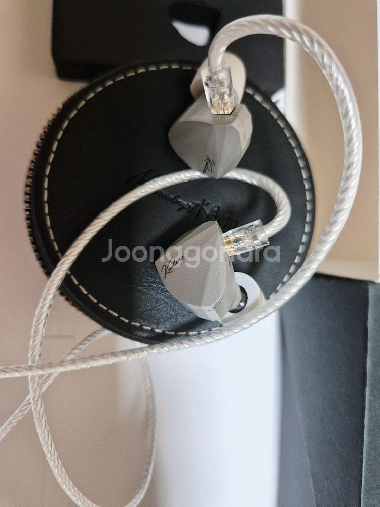 수월우 카덴즈(카토상위버젼) 무광매트실버 풀박스 S급 팝니다,--1