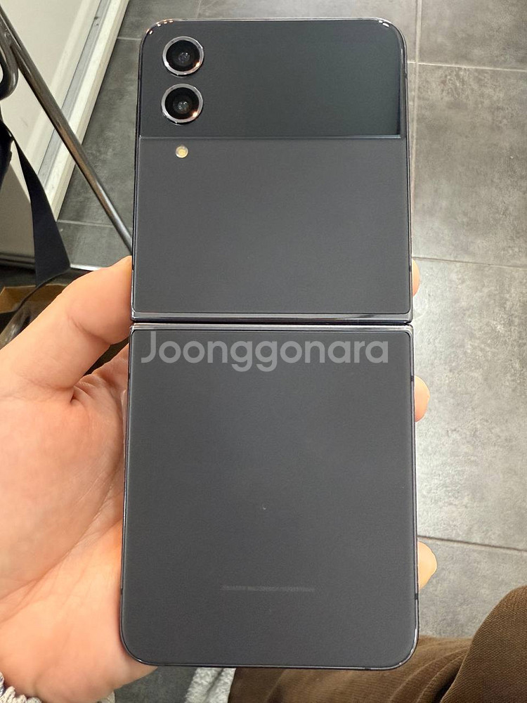 센터올수리)갤럭시Z플립4 그라파이트 256GB--0