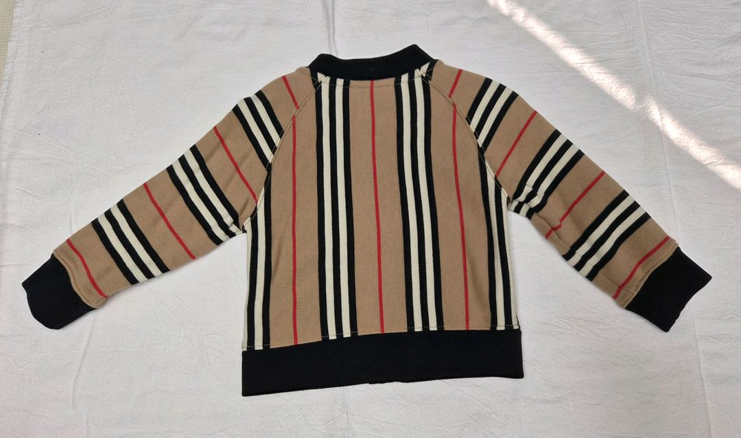 버버리 키즈 스트라이프 집업 12M 판매합니다--1