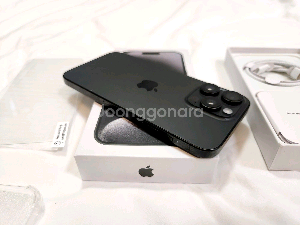 [아이폰 15 프로맥스] 256GB 블랙티타늄 / 배터리 99% / 외관 깔끔--8