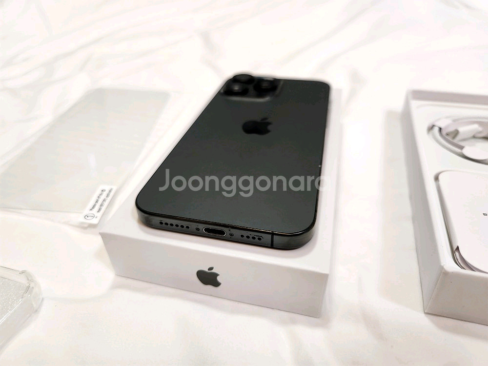 [아이폰 15 프로맥스] 256GB 블랙티타늄 / 배터리 99% / 외관 깔끔--4