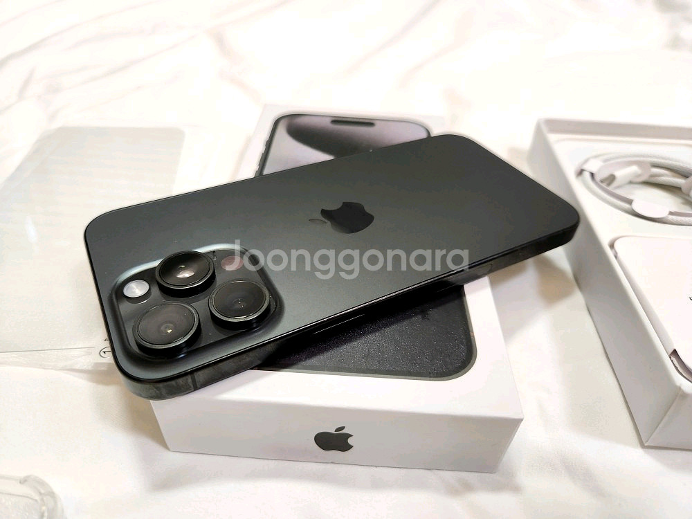 [아이폰 15 프로맥스] 256GB 블랙티타늄 / 배터리 99% / 외관 깔끔--2