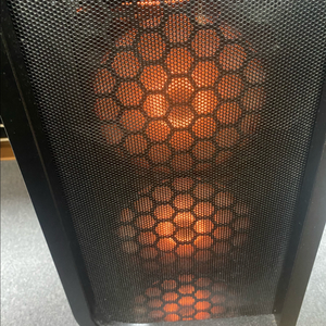 곧 군대 가서 컴퓨터 판매 합니다