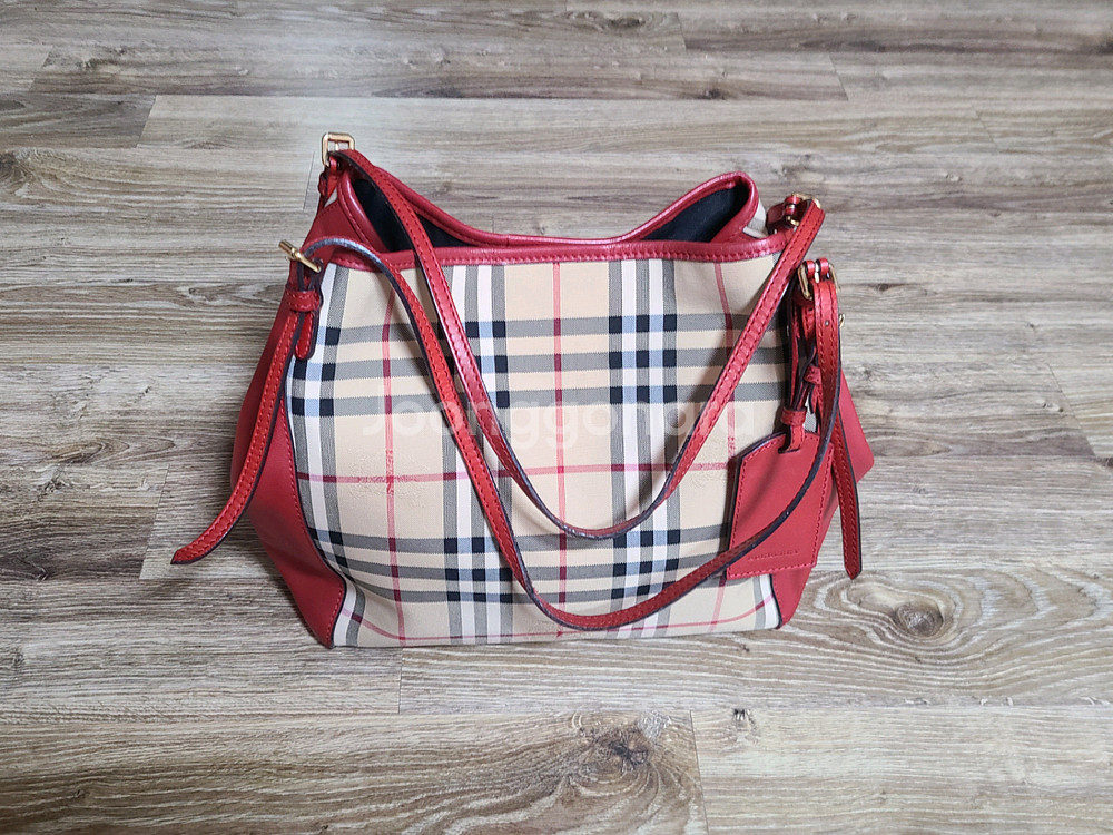 버버리 숄더백 네오노에구찌루이비통디올호보백셀린느가방샤넬에르메스기저귀가방토트백숄더백명품백팩핸드백포이베--4