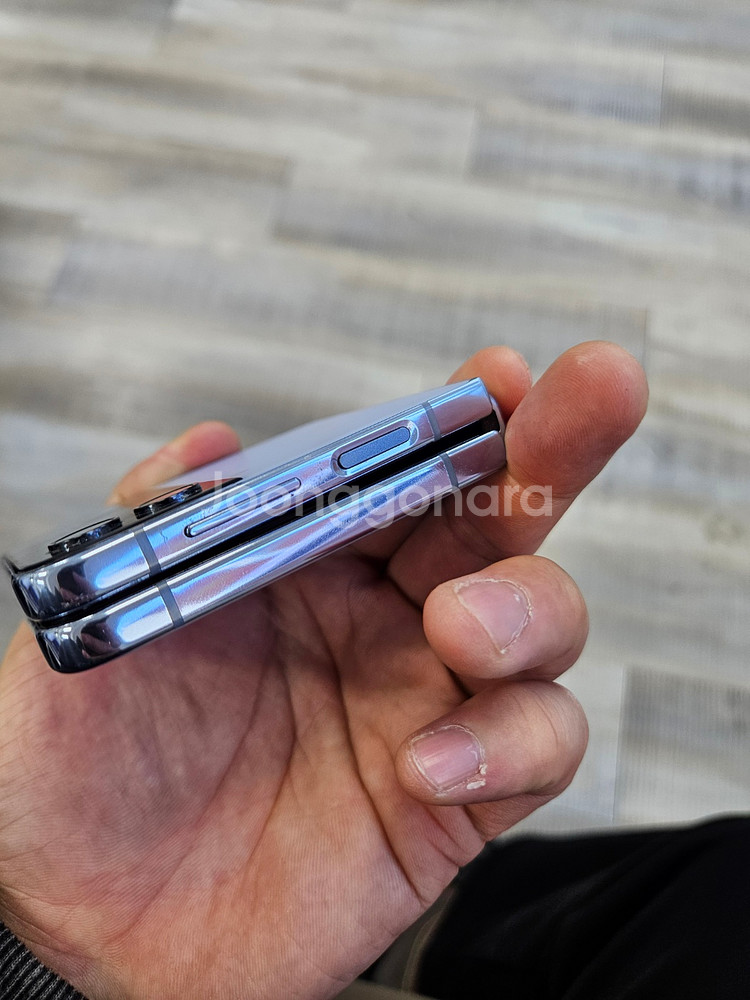 실사진 삼성 갤럭시Z플립4 블루 판매 중고폰--4