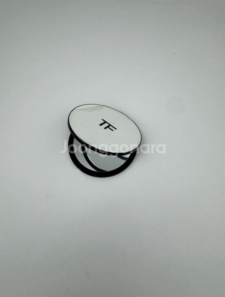 톰포드 휴대용 손거울 미러 미개봉 새제품--0