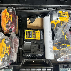 디월트임팩렌치 dcf922p2