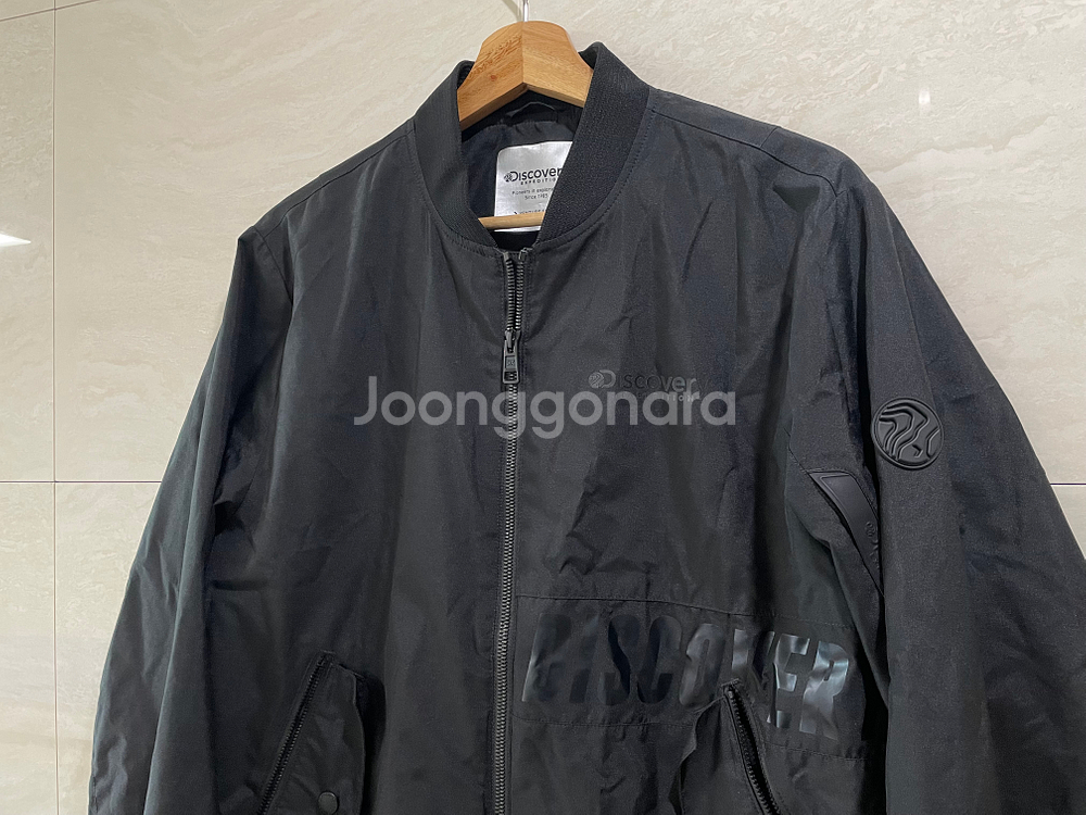 디스커버리 남성 봄버 자켓--2