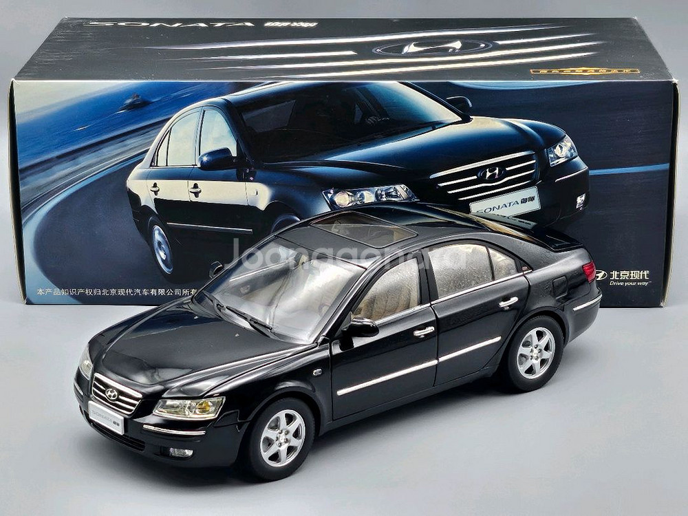 1:18 현대 NF 쏘나타 (NF, 파우디)--0