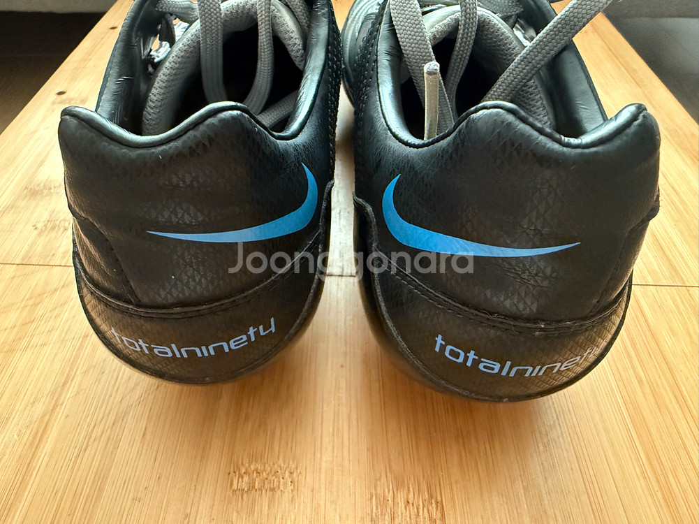 나이키 축구화 토탈90 4--3