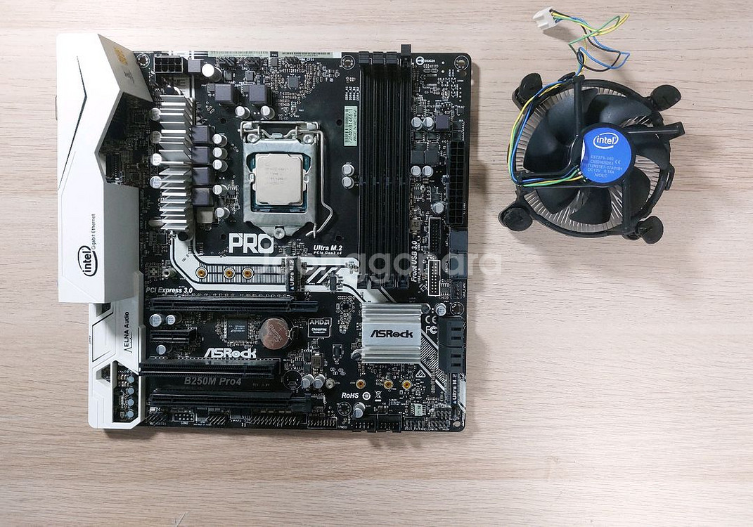 I7 7700K + ASRock B250M PRO4 메인보드--0